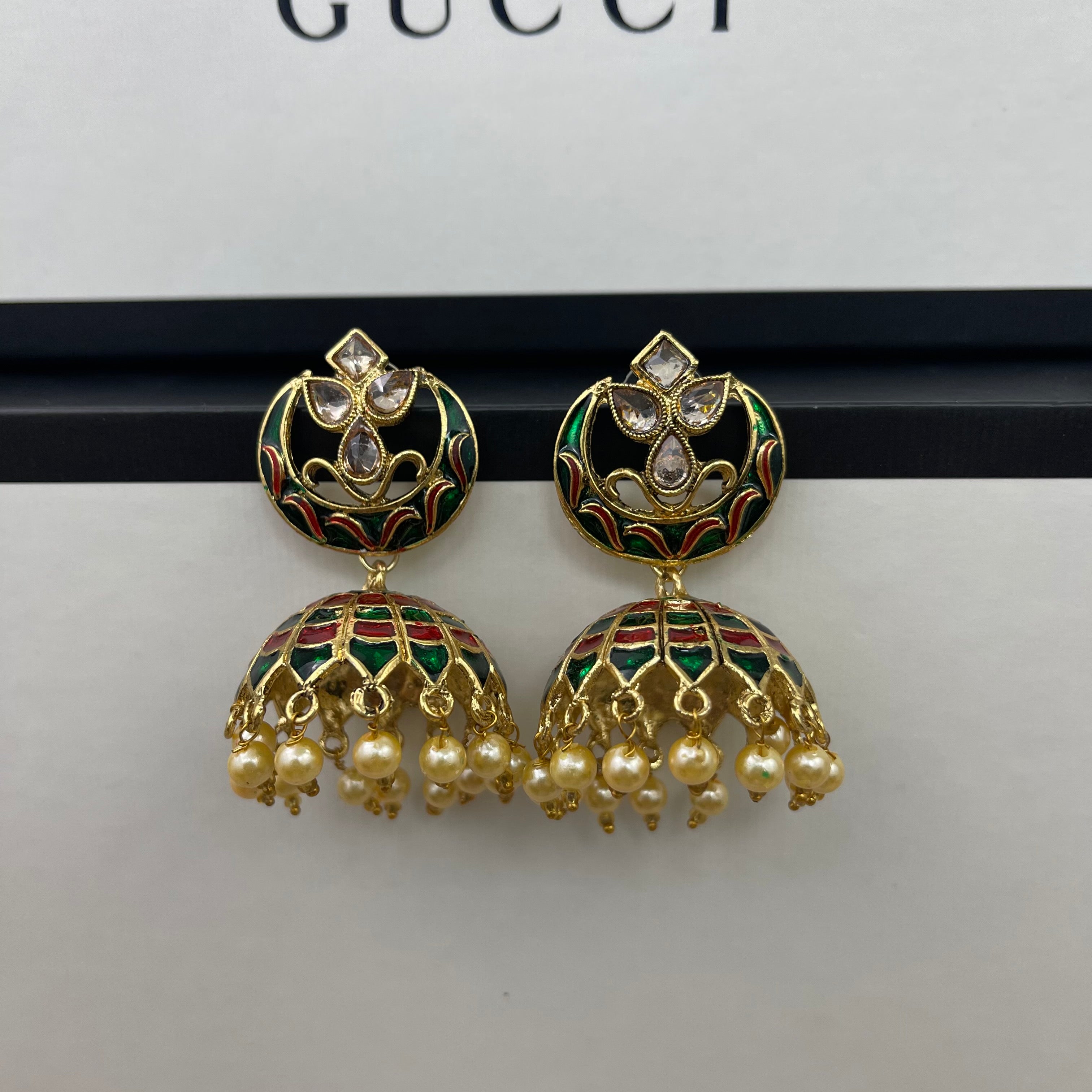 GLEAM - Red and Green