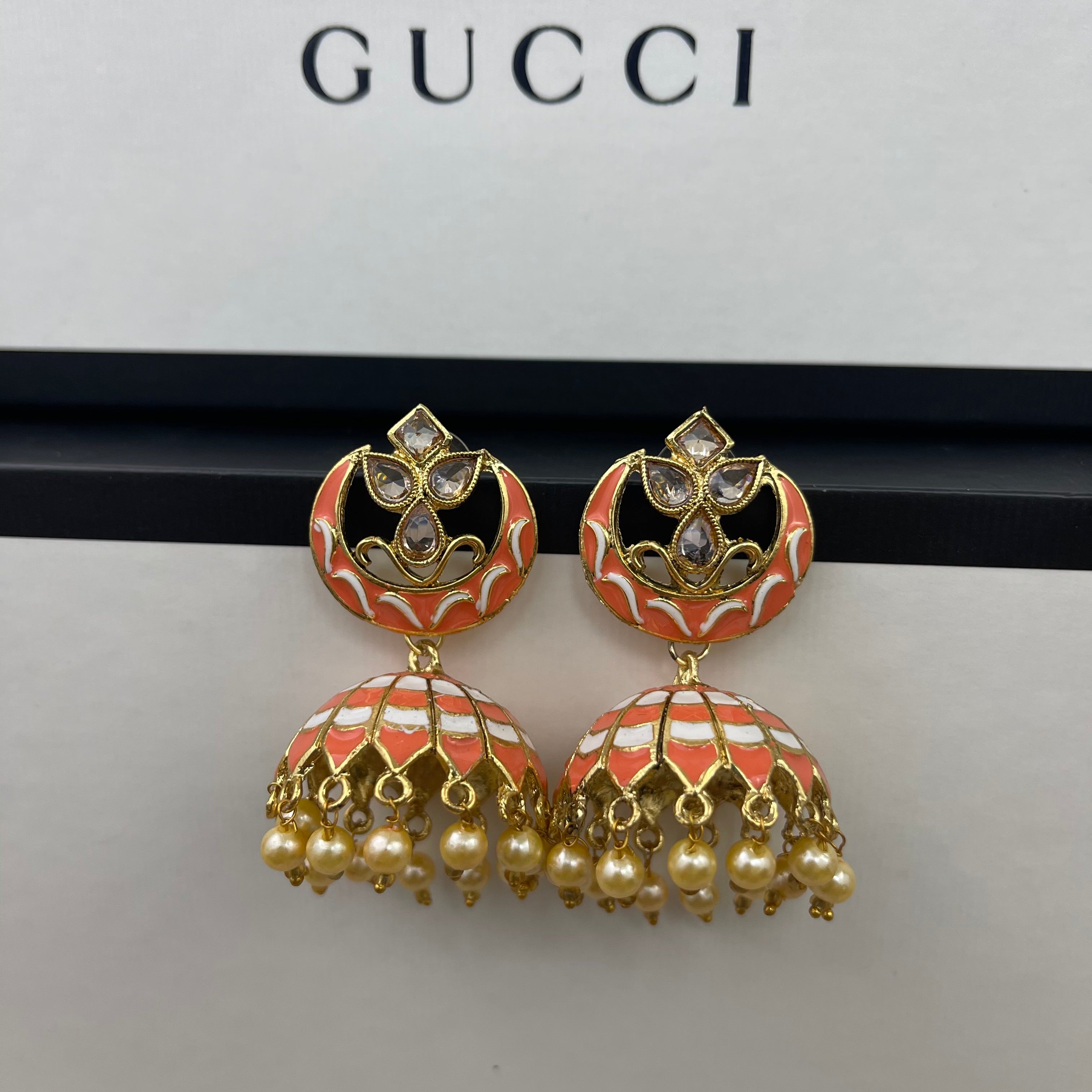 GLEAM - White and Orange